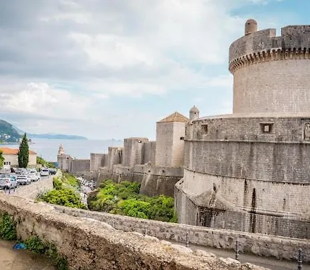 Mare-soba Sa Terasom