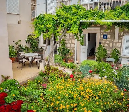 招待所 Mare-soba Sa Terasom *