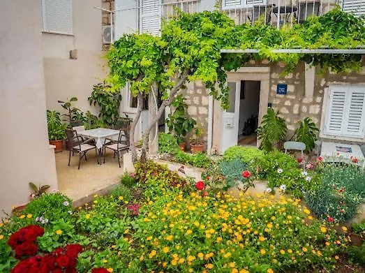 招待所 Mare-soba Sa Terasom *