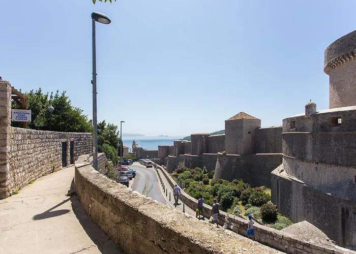 Pensionat Mare-soba Sa Terasom